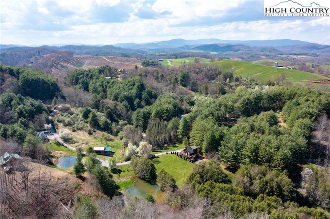 11 Lucky Lakes Rd, House other with 2 bedrooms, 3 bathrooms and null parking in Grassy Creek NC | Image 47