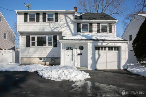 40 Essex Ave, Metuchen, NJ, 08840-2306 | Card Image