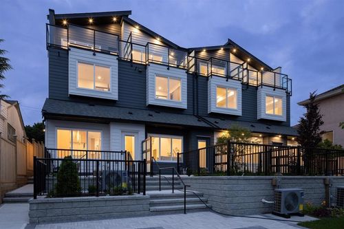 102-914 Rochester Ave, Coquitlam, BC, V3K2W6 | Card Image