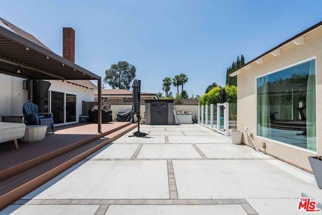 5737 Allott Ave, House other with 6 bedrooms, 6 bathrooms and 2 parking in Sherman Oaks CA | Image 28
