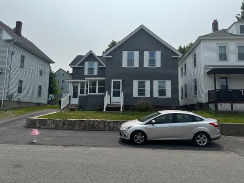 95 Beacon St, Clinton, MA, 01510-3534 | Card Image