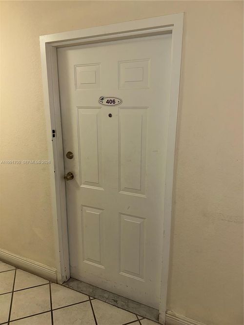 apt-406-814 Nw 36th Ave, Miami, FL, 33125-3894 | Card Image