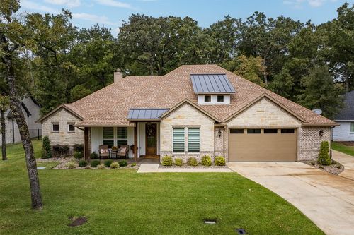 245 Colonial Dr, Mabank, TX, 75156-8933 | Card Image