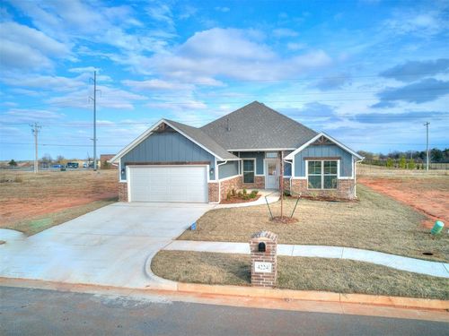 4224 Grassland Court, Edmond, OK, 73025 | Card Image