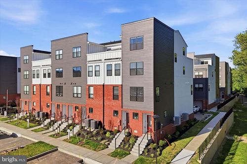 919 Riverplace Dr, CONSHOHOCKEN, PA, 19428-2471 | Card Image