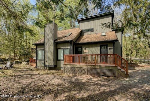 2917 Fairhaven Dr, Tobyhanna, PA, 18466-3770 | Card Image