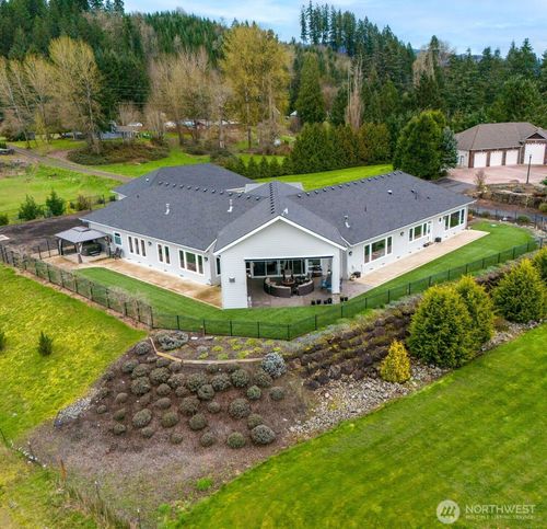 2567 Lewis River Rd, Woodland, WA, 98674-8235 | Card Image