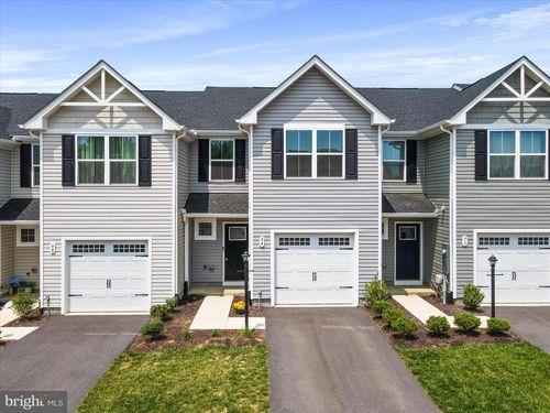 94 Calais Pl, HEDGESVILLE, WV, 25427-7769 | Card Image