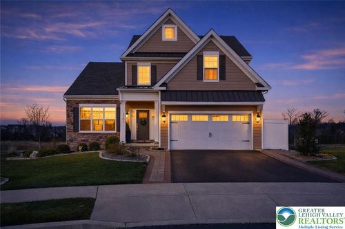 3505 Swabia Ct, MACUNGIE, PA, 18062-8676 | Card Image