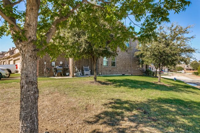 1052 Foxglove Dr, Townhouse with 3 bedrooms, 3 bathrooms and null parking in Carrollton TX | Image 23