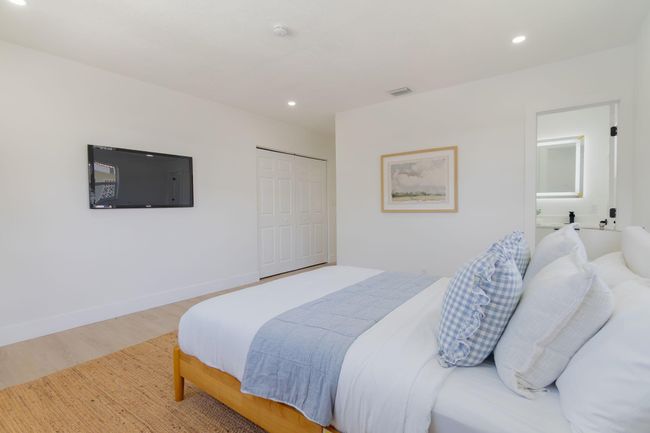 739 Se 11 Th Ave, House other with 3 bedrooms, 2 bathrooms and null parking in Deerfield Beach FL | Image 12
