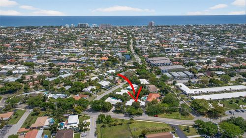 3900 Ne 22nd Ave, Lighthouse Point, FL, 33064-7385 | Card Image