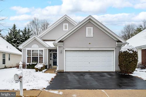 7 Honeyflower Dr, Bordentwn Twp, NJ, 08620 | Card Image