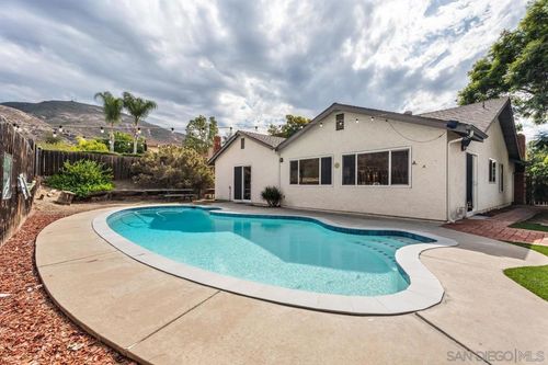 7104 Ruane St, San Diego, CA, 92119-1211 | Card Image