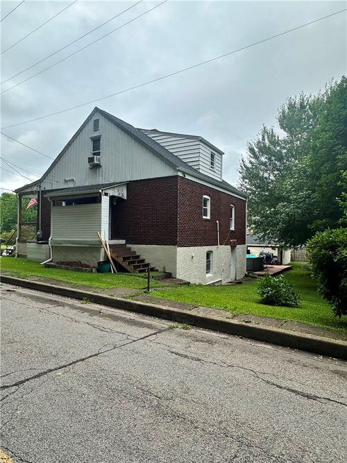1030 Scott Avenue, Jeannette, PA, 15644 | Card Image