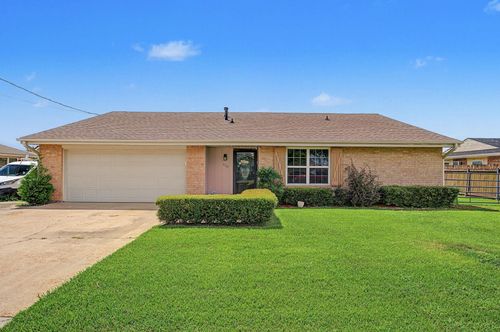 115 Elm Dr, Raceland, LA, 70394-3839 | Card Image