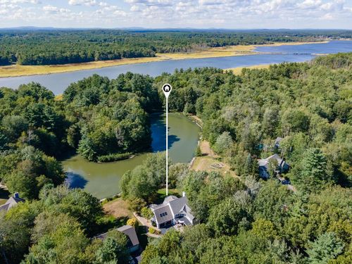 4 Kildary Dr, Stratham, NH, 03885-2143 | Card Image