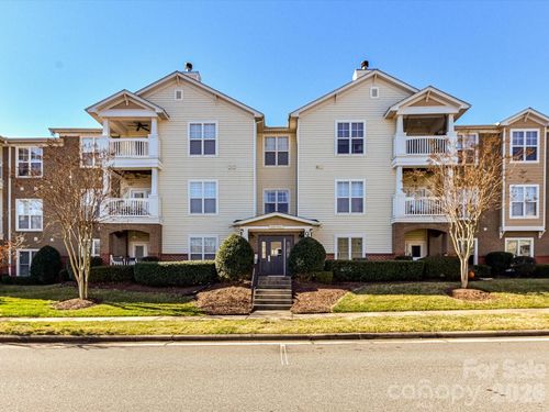 9145 Mcdowell Creek Ct, Cornelius, NC, 28031-5757 | Card Image
