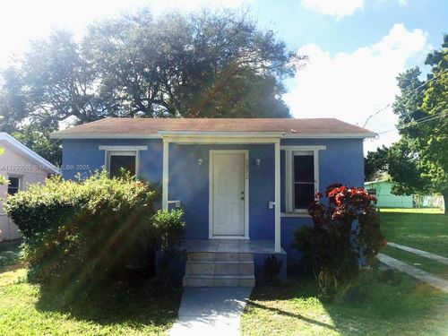 3072 Nw 58th St, Miami, FL, 33142-2246 | Card Image