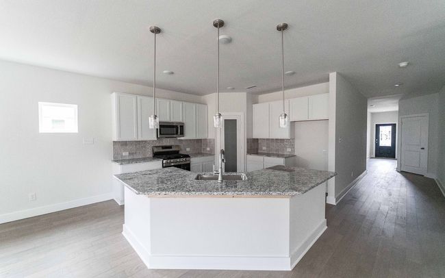 2213 Ridgecrest Ln, House other with 3 bedrooms, 2 bathrooms and null parking in Sherman TX | Image 5