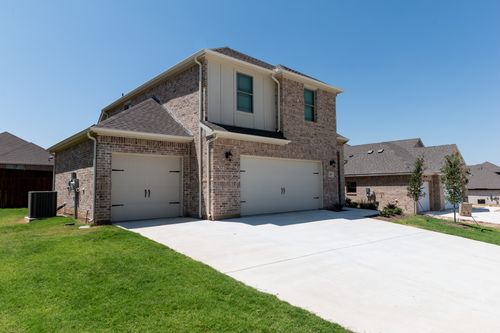 507 Reatta Dr, Justin, TX, 76247-7063 | Card Image