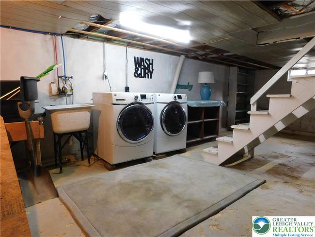 2012 State St, House other with 3 bedrooms, 1 bathrooms and null parking in Alburtis PA | Image 28