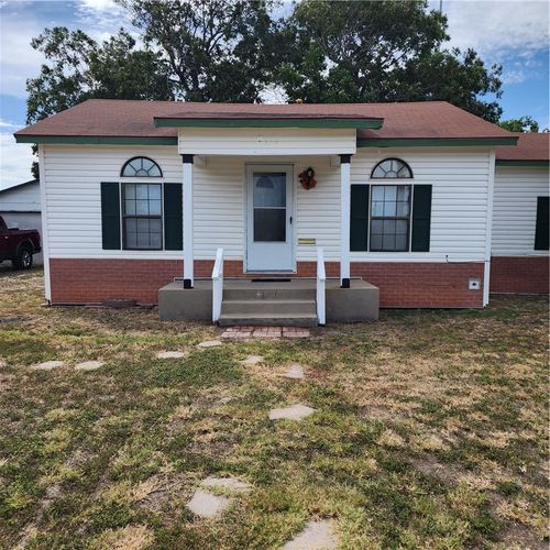 937 Poth Ln, Corpus Christi, TX, 78408-3042 | Card Image