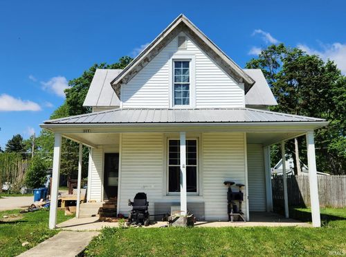 501 N Sycamore St, Fairmount, IN, 46928-1433 | Card Image