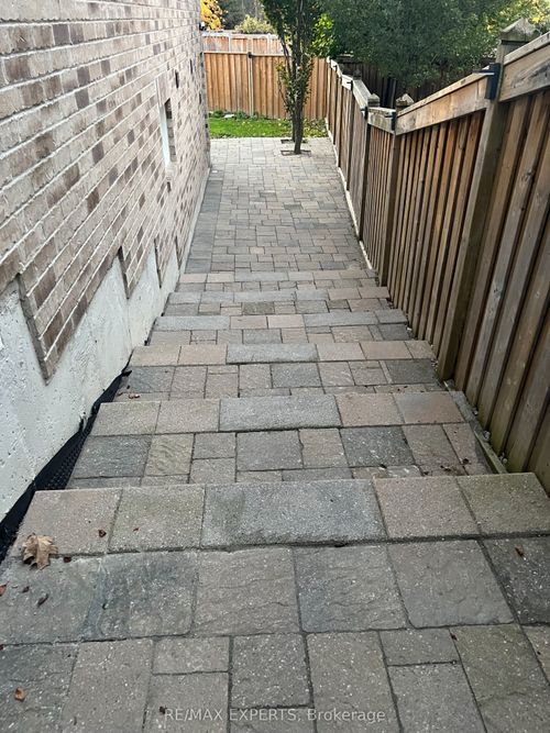 bsmt-814 Wingarden Cres, Pickering, ON, L1V0C2 | Card Image