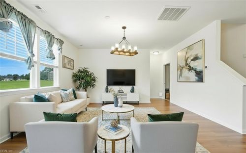 121 Meadows Landing Ln, Suffolk, VA, 23434-6055 | Card Image
