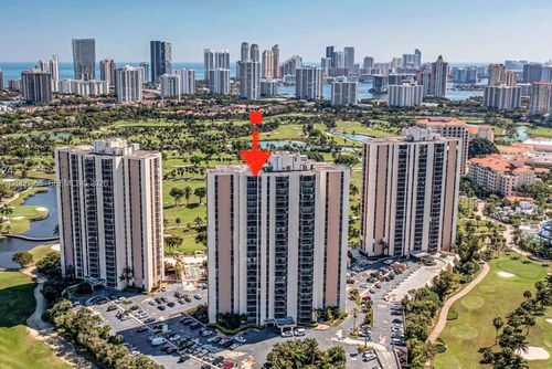 ph22-20301 W Country Club Dr, Aventura, FL, 33180-1675 | Card Image