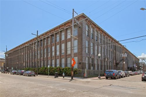 430-920 Poeyfarre St, New Orleans, LA, 70130-3859 | Card Image