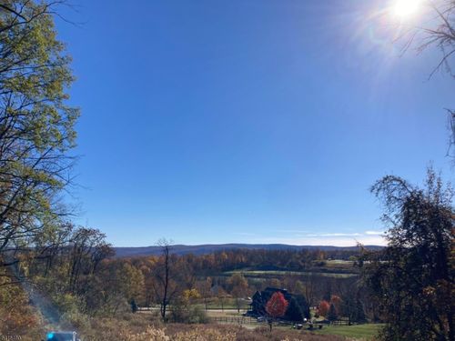 2 Vernon View Dr W, Glenwood, NJ, 07418-1010 | Card Image