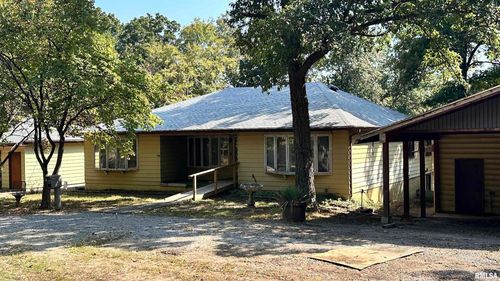 135 Tatia Dr, Goreville, IL, 62939-3118 | Card Image