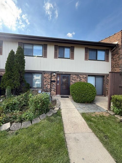 3 Tower Ct, Downers Grove, IL, 60516-4006 | Card Image