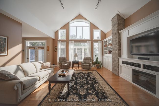 3825 Concession Rd 4, House other with 5 bedrooms, 3 bathrooms and 10 parking in Loretto ON | Image 9