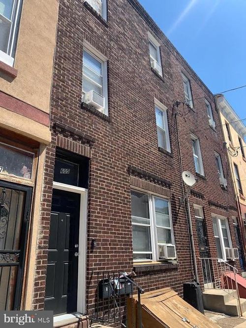 605 Dickinson St, PHILADELPHIA, PA, 19147-6416 | Card Image