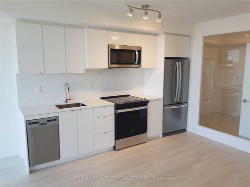 1108-1461 Lawrence Ave W, Toronto, ON, M6L0A6 | Card Image