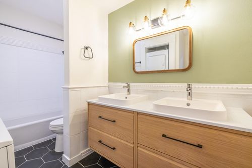 apt-125-10049 Westpark Dr, Houston, TX, 77042-5922 | Card Image
