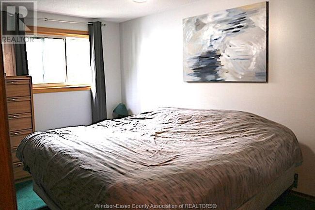 3372 Hemlock Rd, Home with 3 bedrooms, 2 bathrooms and null parking in Windsor ON | Image 14