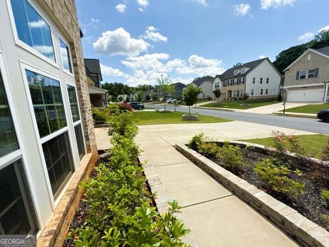4935 Bellehurst Ln, House other with 5 bedrooms, 4 bathrooms and 2 parking in Cumming GA | Image 9