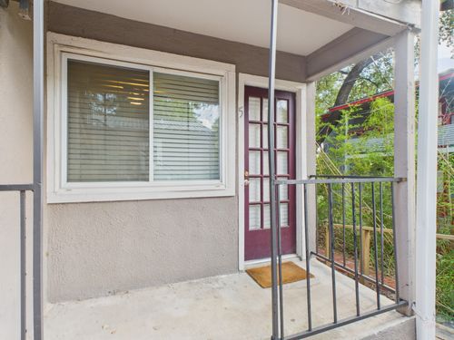 5-1106 W 22nd St, Austin, TX, 78705-5335 | Card Image