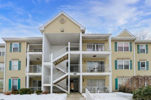 20-26 Iroquois Dr, Galloway, NJ, 08205-3705 | Card Image