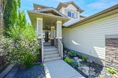 568 W Creek Pt, House detached with 4 bedrooms, 3 bathrooms and 6 parking in Chestermere AB | Image 2