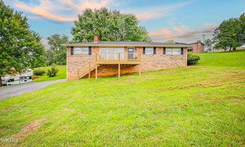 2106 Ramsey Ave, Kingsport, TN, 37665-1433 | Card Image