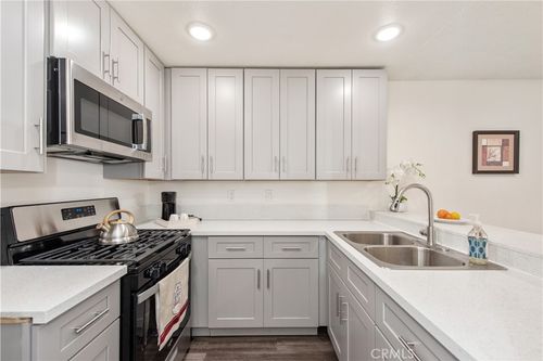 416-450 E 4th St, Santa Ana, CA, 92701-4764 | Card Image
