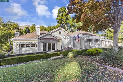 31 Merrill Cir S, Moraga, CA, 94556-2840 | Card Image