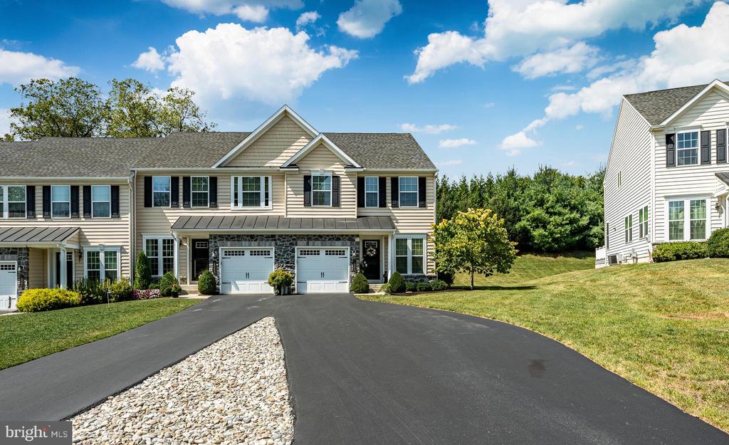 Derry Ln, West Chester, PA 19380