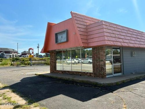 402 S Jefferson St, Webb City, MO, 64870-2116 | Card Image