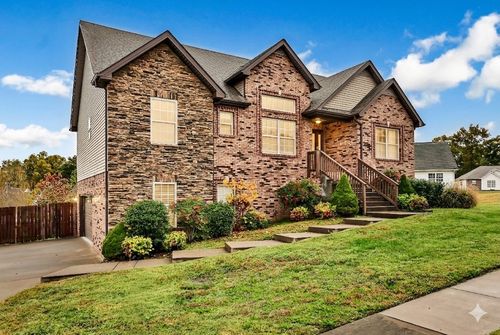 410 River Heights Dr, Clarksville, TN, 37040-7348 | Card Image